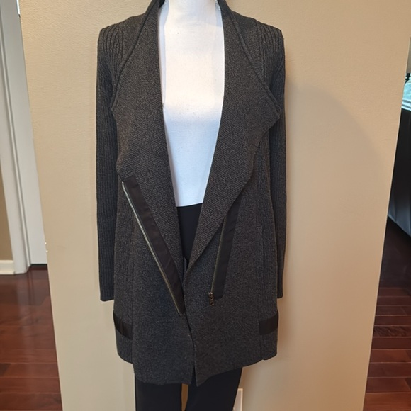 Athleta Sentinel Sweater - Picture 7 of 7